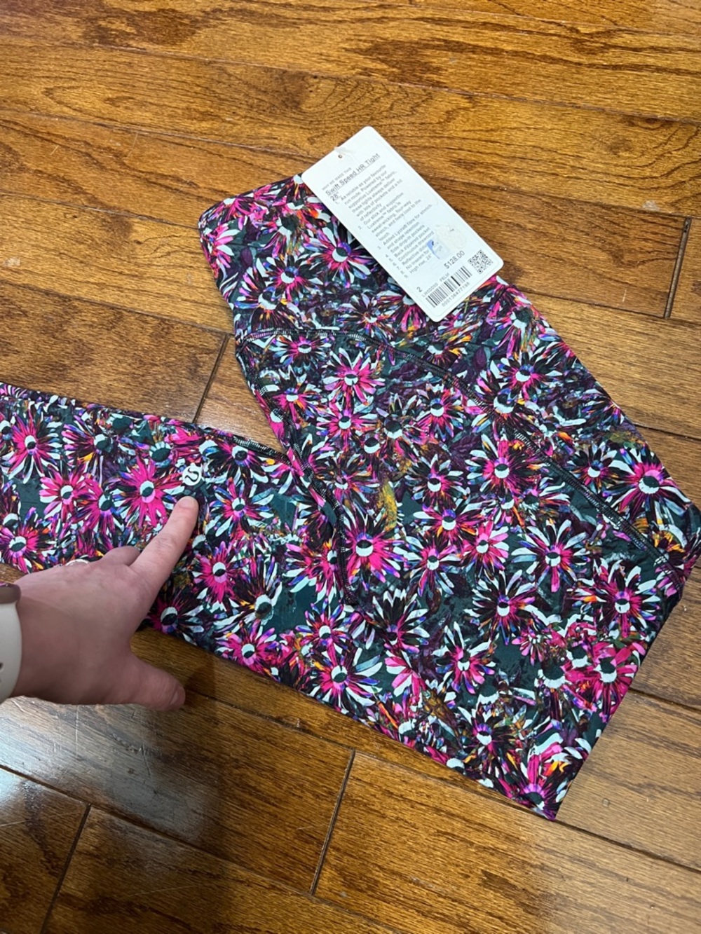 63. Lululemon Swift Speed High-Rise Tight 28"
Floral Electric Multi leggings 2 - Picture 6 of 9